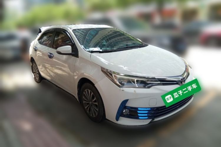 Used Toyota Corolla 2017 Revised Version 1.2T S-CVT GL Front Right 45 Deg