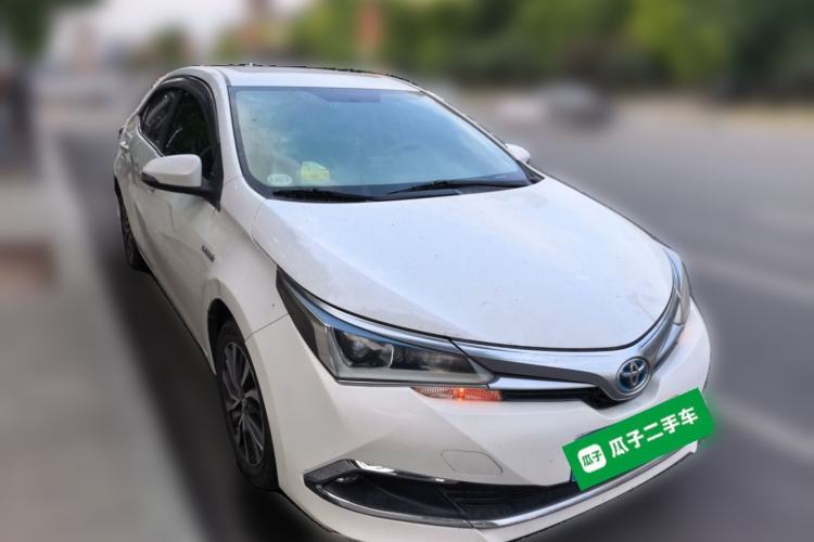 Used Toyota Corolla 2017 Revised Dual-Engine 1.8L E-CVT Leading Edition Front Right 45 Deg