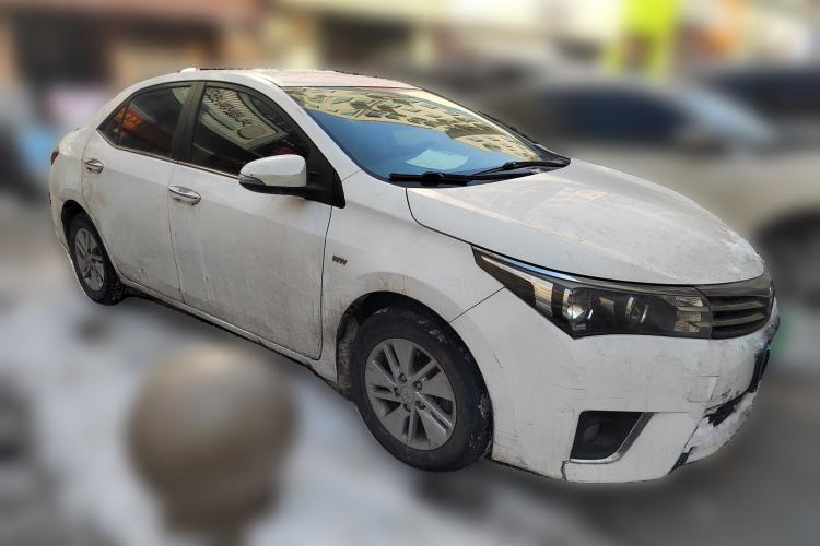 Used Toyota Corolla 2017 Revised Version 1.6L Manual GL Front Right 45 Deg