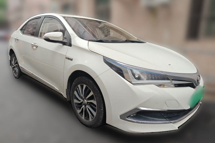 Used Toyota Corolla 2017 Revised Dual-Engine 1.8L E-CVT Elite Edition Front Right 45 Deg