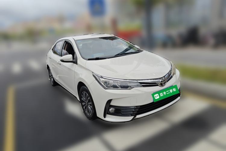 Used Toyota Corolla 2017 Revised Version 1.2T S-CVT GL Front Right 45 Deg