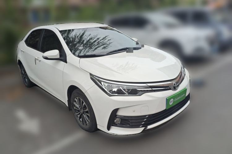 Used Toyota Corolla 2017 Revised Version 1.2T S-CVT GL Front Right 45 Deg