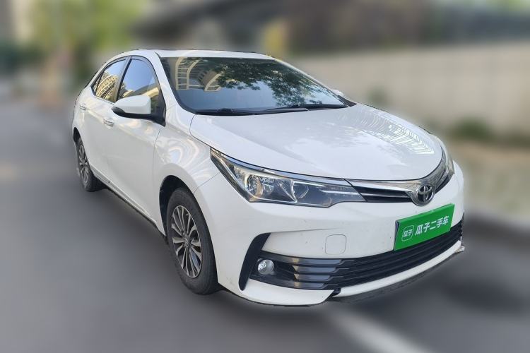 Used Toyota Corolla 2017 Revised Version 1.2T S-CVT GL-i Front Right 45 Deg