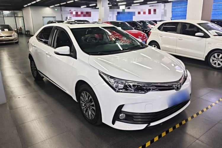 Used Toyota Corolla 2017 Revised Version 1.2T S-CVT GL-i Front Right 45 Deg