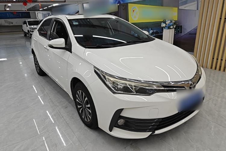 Used Toyota Corolla 2017 Revised Version 1.2T S-CVT GL-i Front Right 45 Deg