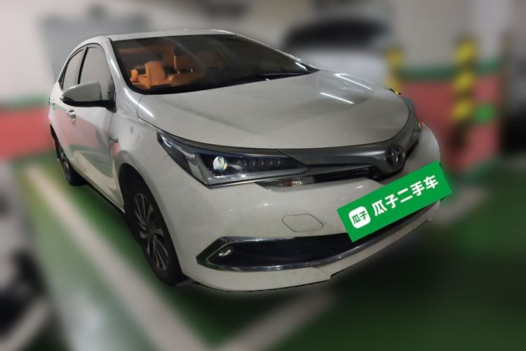 Used Toyota Corolla 2017 Revised Dual-Engine 1.8L E-CVT Leading Edition Front Right 45 Deg