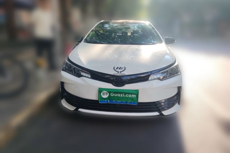 Used Toyota Corolla 2017 Revised Dual-Engine 1.8L E-CVT Leading Edition Front