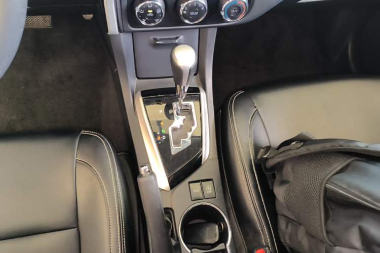 Used Toyota Corolla 2017 Revised Version 1.2T S-CVT GL Gear Lever