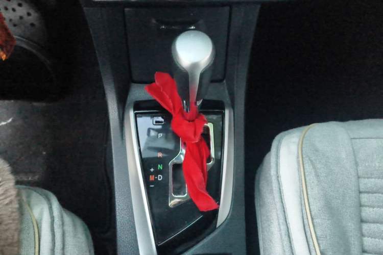Used Toyota Corolla 2017 Revised Version 1.6L S-CVT GL Gear Lever