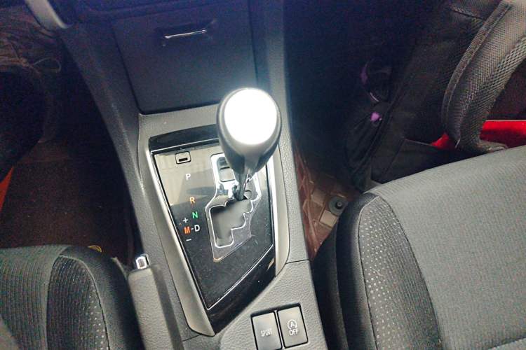 Used Toyota Corolla 2017 Revised Version 1.2T S-CVT GL Gear Lever