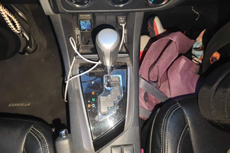 Used Toyota Corolla 2017 Revised Version 1.2T S-CVT GL-i Gear Lever