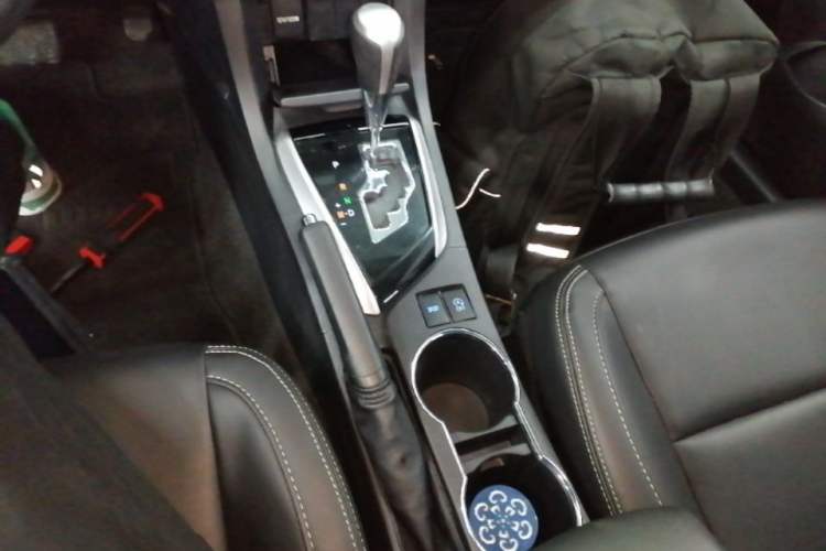 Used Toyota Corolla 2017 Revised Version 1.2T S-CVT GL Gear Lever