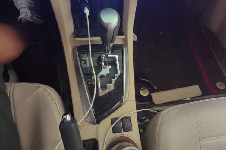 Used Toyota Corolla 2017 1.2T CVT GL-i Gear Lever