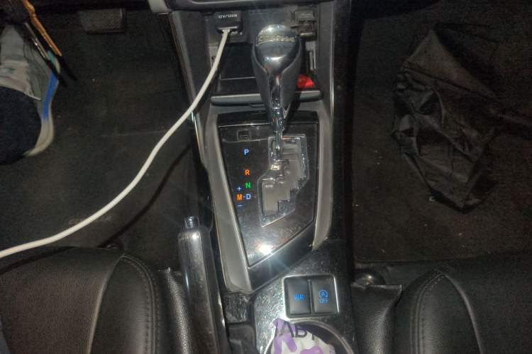 Used Toyota Corolla 2017 Revised Version 1.2T S-CVT GL-i Gear Lever