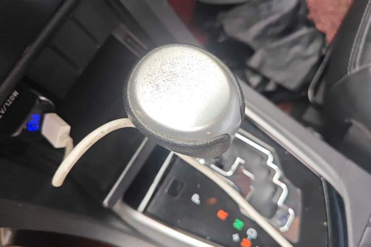 Used Toyota Corolla 2017 Revised Version 1.2T S-CVT GL Gear Lever