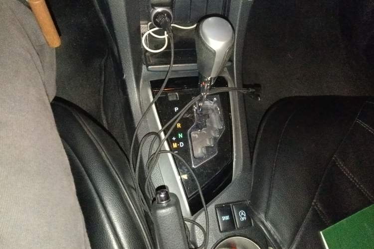 Used Toyota Corolla 2017 Revised Version 1.2T S-CVT GL Gear Lever