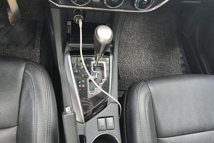 Used Toyota Corolla 2017 1.2T CVT GL-i Gear Lever