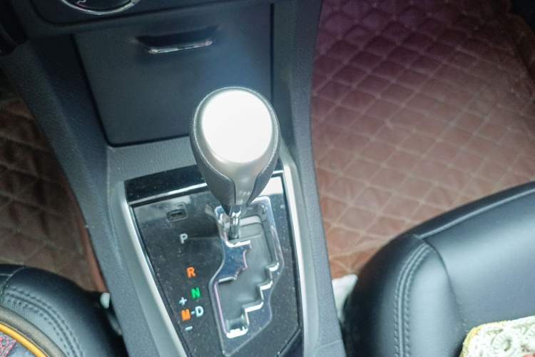 Used Toyota Corolla 2017 Revised Version 1.2T S-CVT GL Gear Lever