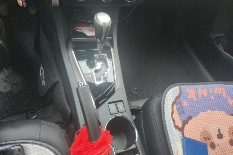 Used Toyota Corolla 2017 Revised Version 1.2T S-CVT GL Gear Lever