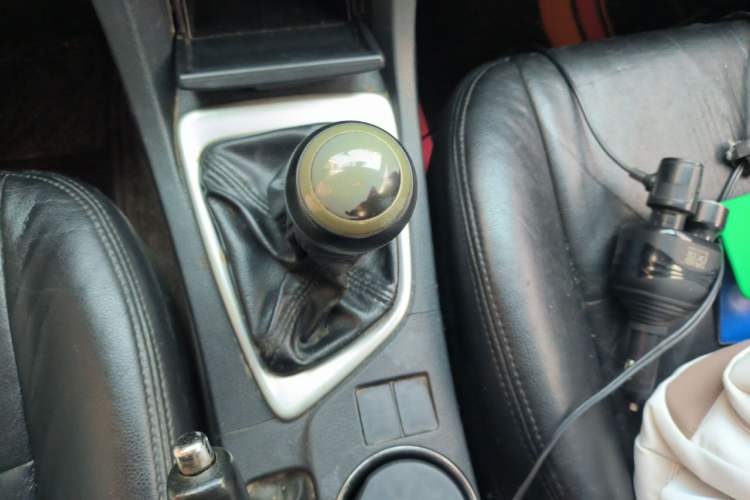 Used Toyota Corolla 2017 Revised Version 1.6L Manual GL Gear Lever