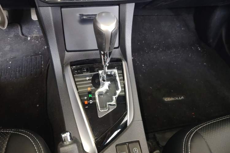 Used Toyota Corolla 2017 1.2T CVT GL Gear Lever