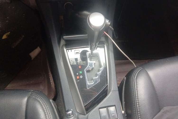 Used Toyota Corolla 2017 1.2T CVT GL Gear Lever