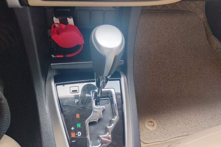 Used Toyota Corolla 2017 Revised Version 1.2T S-CVT GL Gear Lever
