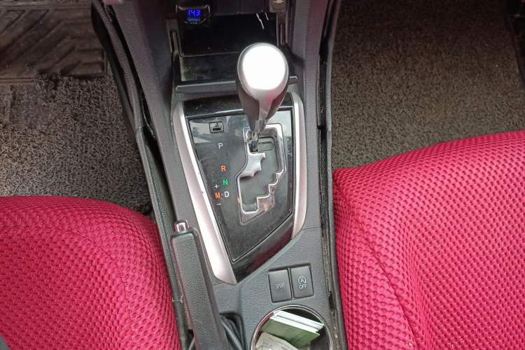 Used Toyota Corolla 2017 Revised Version 1.2T S-CVT GL-i Gear Lever