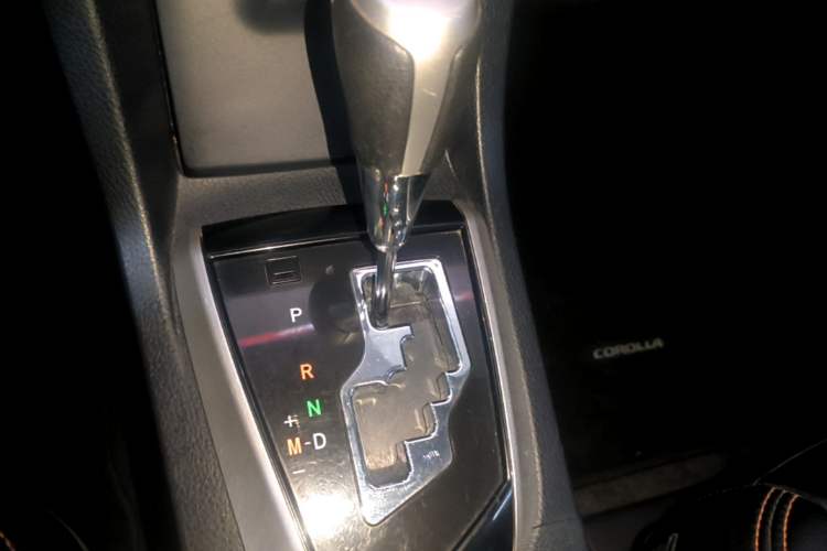 Used Toyota Corolla 2017 Revised Version 1.2T S-CVT GL Gear Lever