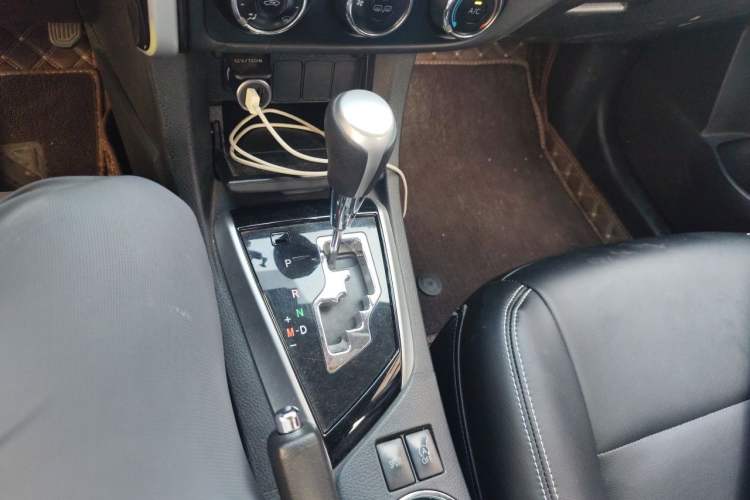 Used Toyota Corolla 2017 Revised Version 1.2T S-CVT GL Gear Lever