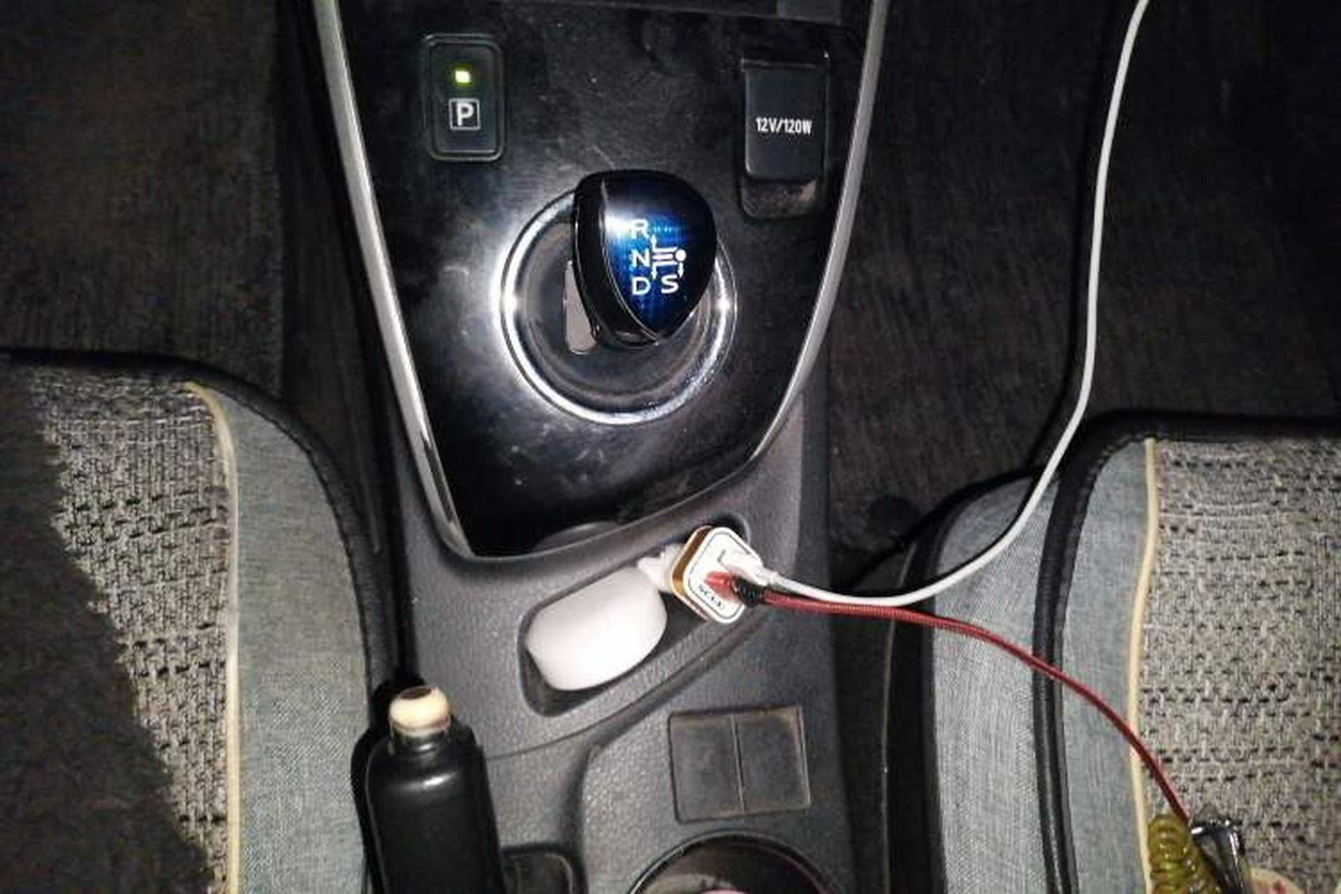 Used Toyota Corolla 2017 Revised Dual-Engine 1.8L E-CVT Leading Edition Gear Lever