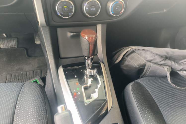 Used Toyota Corolla 2017 Revised Version 1.2T S-CVT GL Gear Lever