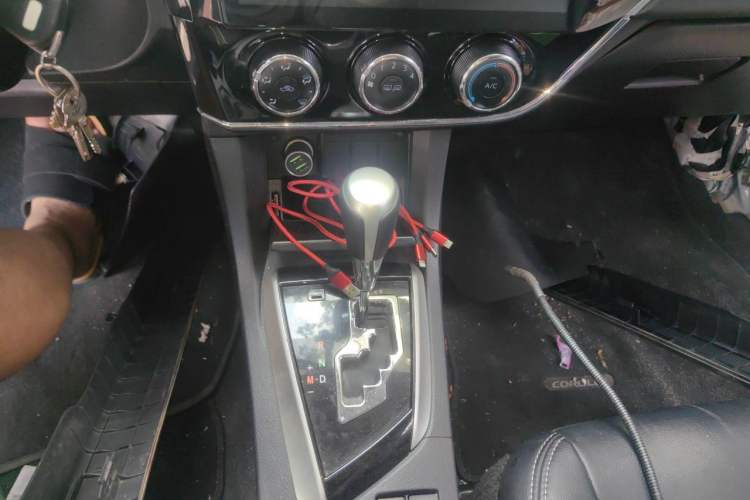 Used Toyota Corolla 2017 Revised Version 1.6L S-CVT GL Gear Lever