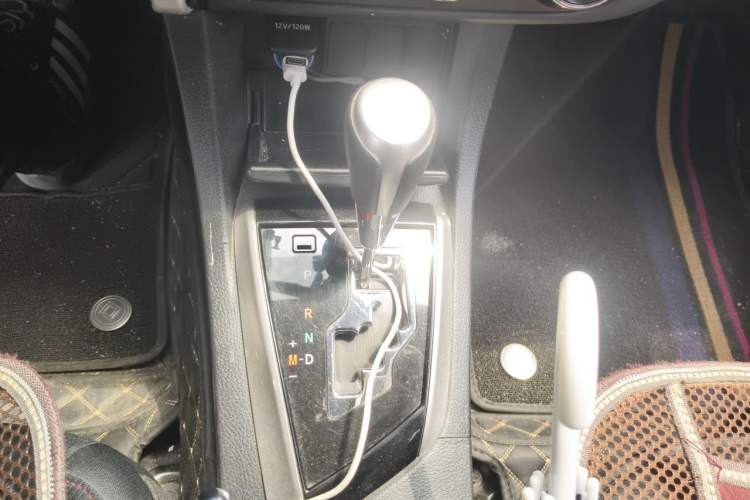 Used Toyota Corolla 2017 Revised Version 1.2T S-CVT GL Gear Lever