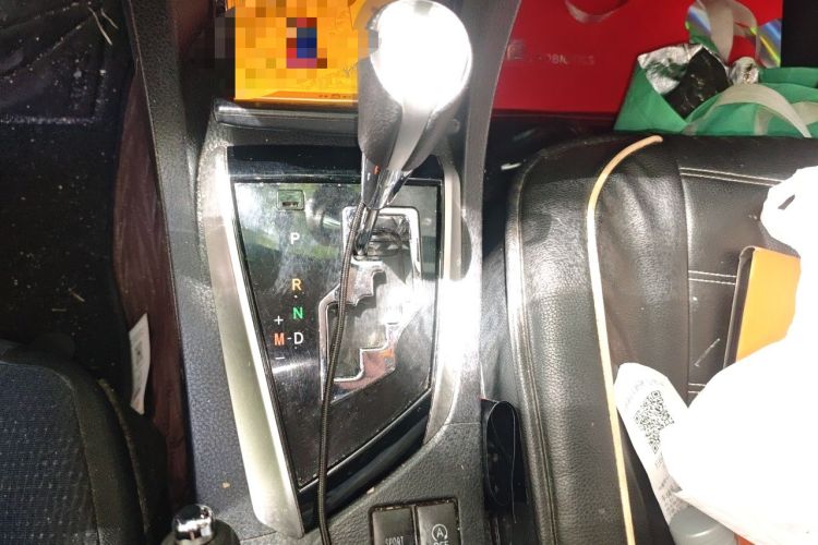Used Toyota Corolla 2017 Revised Version 1.2T S-CVT GL-i Gear Lever