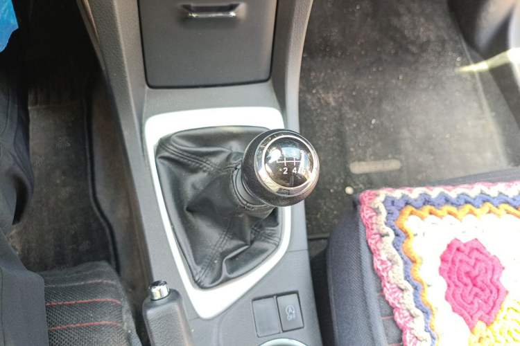 Used Toyota Corolla 2017 Revised Version 1.2T Manual GL Gear Lever