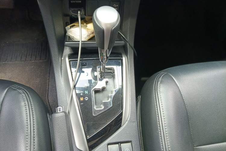 Used Toyota Corolla 2017 Revised Version 1.2T S-CVT GL-i Gear Lever