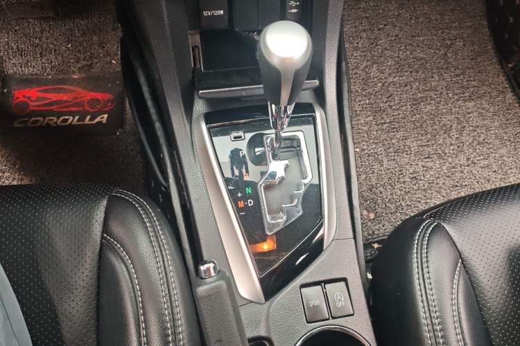 Used Toyota Corolla 2017 Revised Version 1.2T S-CVT GL-i Gear Lever