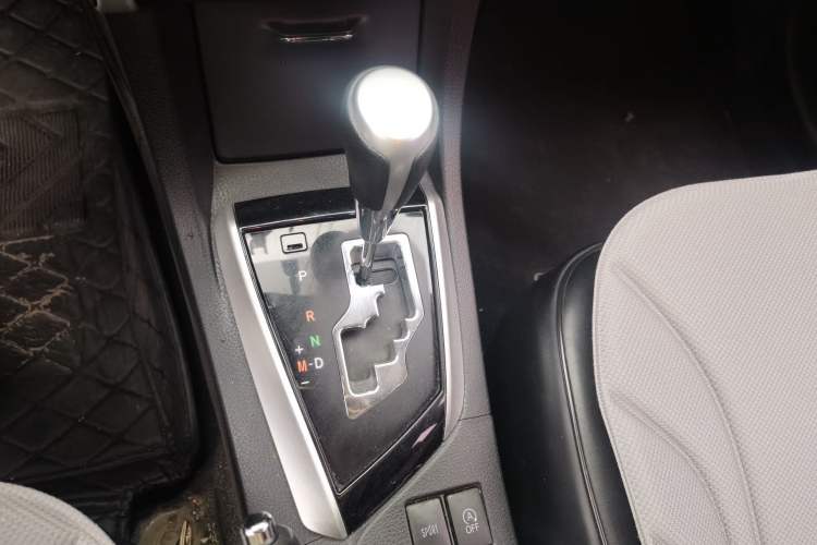 Used Toyota Corolla 2017 Revised Version 1.2T S-CVT GL Gear Lever
