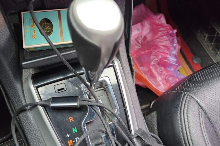 Used Toyota Corolla 2017 Revised Version 1.2T S-CVT GL Gear Lever