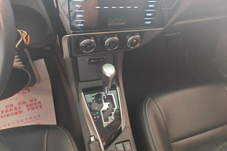 Used Toyota Corolla 2017 Revised Version 1.2T S-CVT GL Gear Lever