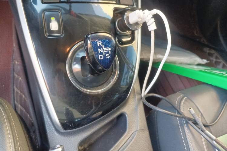 Used Toyota Corolla 2017 Revised Dual-Engine 1.8L E-CVT Elite Edition Gear Lever
