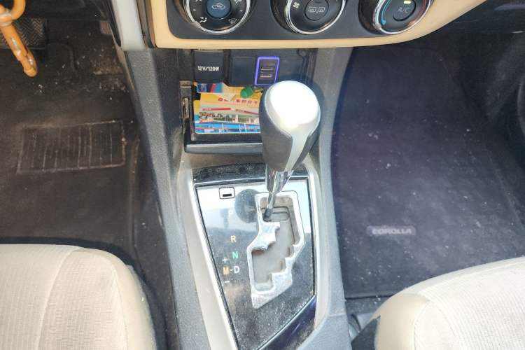 Used Toyota Corolla 2017 Revised Version 1.2T S-CVT GL Gear Lever