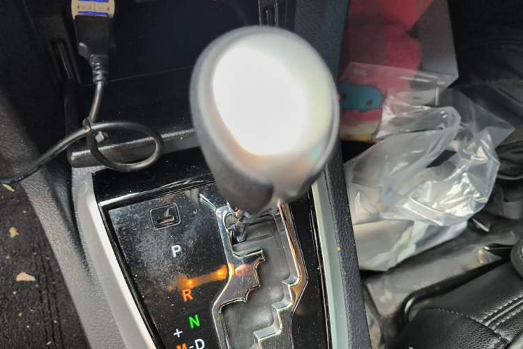 Used Toyota Corolla 2017 Revised Version 1.2T S-CVT GL Gear Lever