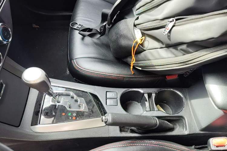 Used Toyota Corolla 2017 Revised Version 1.2T S-CVT GL-i Gear Lever