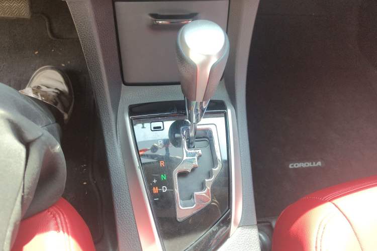 Used Toyota Corolla 2017 Revised Version 1.2T S-CVT GL Gear Lever