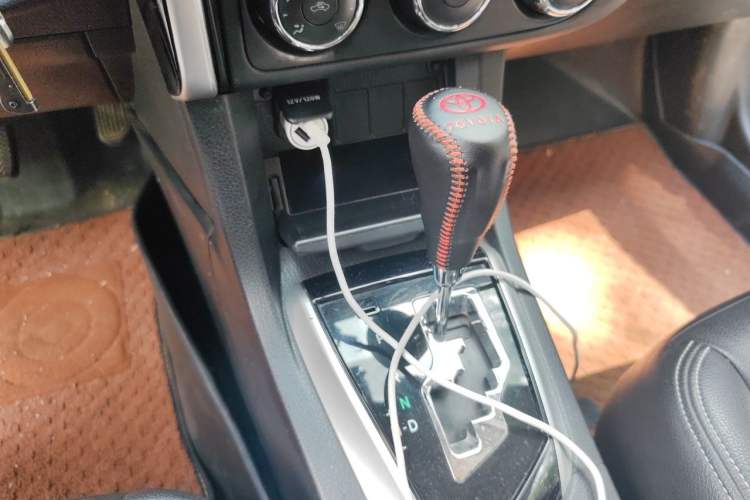 Used Toyota Corolla 2017 Revised Version 1.2T S-CVT GL Gear Lever