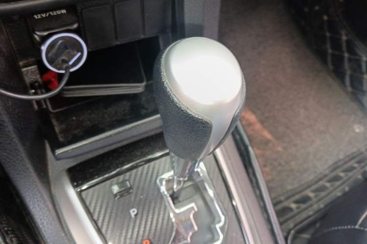 Used Toyota Corolla 2017 Revised Version 1.2T S-CVT GL Gear Lever