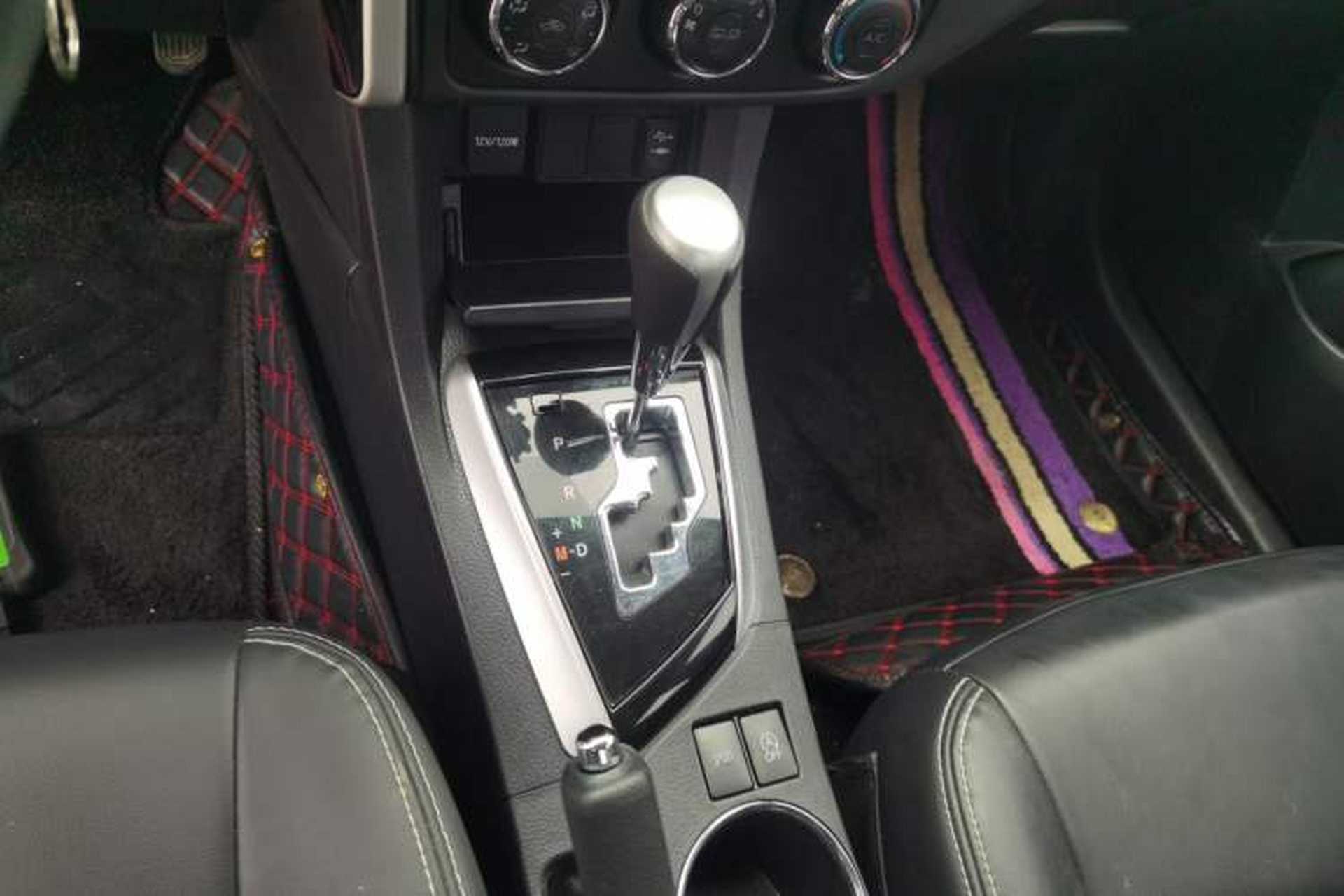 Used Toyota Corolla 2017 Revised Version 1.2T S-CVT GL-i Gear Lever