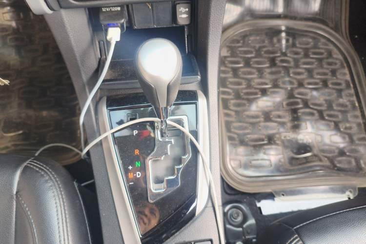 Used Toyota Corolla 2017 Revised Version 1.2T S-CVT GL Gear Lever